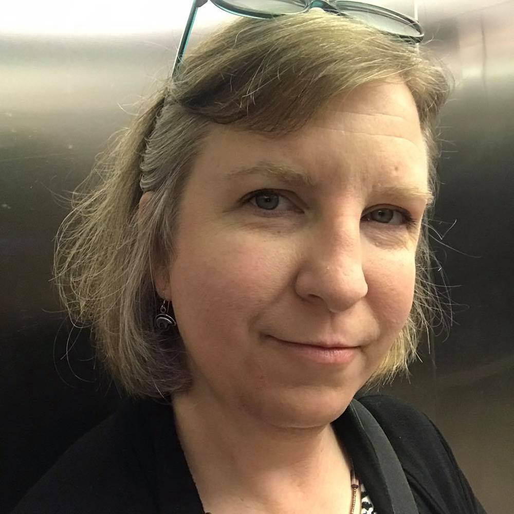 Meet your Posher, Laura